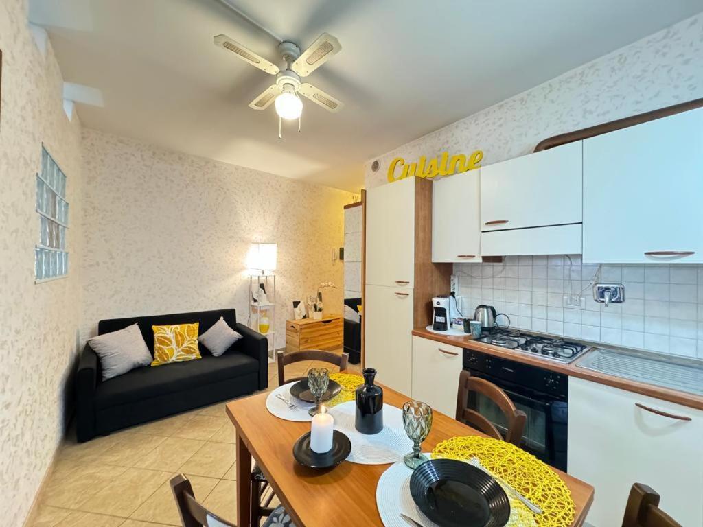 Ferienwohnung Relax Mariotti Fiumicino Exterior foto